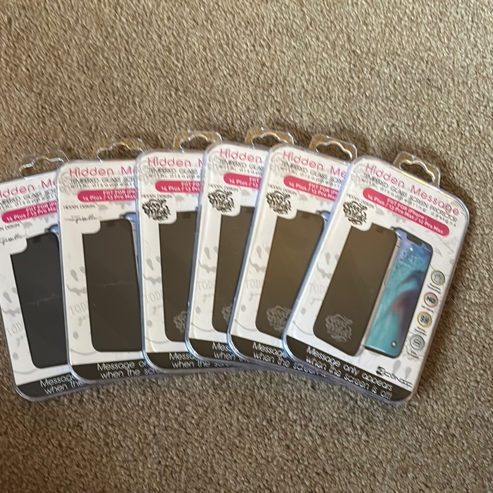 6 Screen Protectors for iPhone with hidden messages